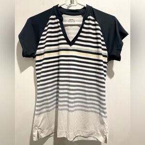Slazenger women’s vneck golf shirt size small. Great shape!